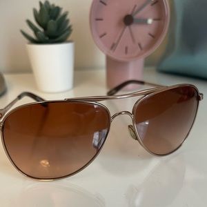 Oakley rosegold aviator sunglasses